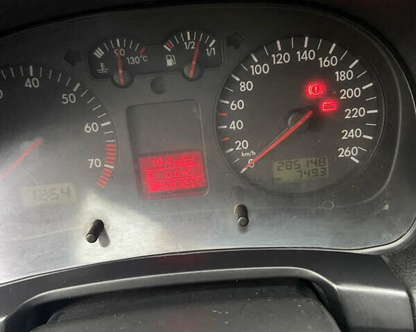 Серый Фольксваген Гольф, объемом двигателя 1.6 л и пробегом 285 тыс. км за 4999 $, фото 15 на Automoto.ua