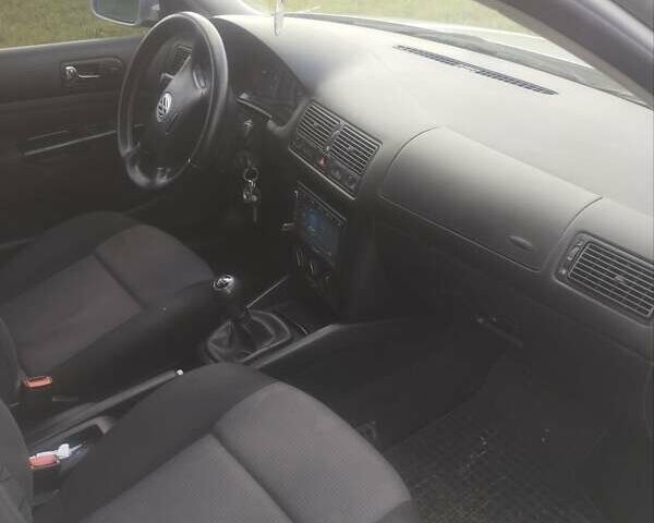 Серый Фольксваген Гольф, объемом двигателя 1.39 л и пробегом 270 тыс. км за 3700 $, фото 8 на Automoto.ua