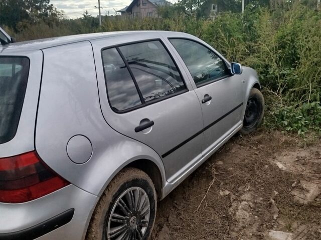 Серый Фольксваген Гольф, объемом двигателя 1.6 л и пробегом 315 тыс. км за 2500 $, фото 5 на Automoto.ua