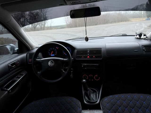 Серый Фольксваген Гольф, объемом двигателя 1.4 л и пробегом 217 тыс. км за 3500 $, фото 10 на Automoto.ua