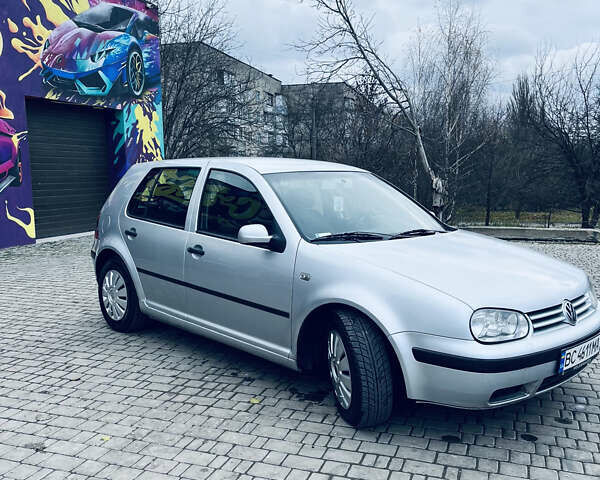 Серый Фольксваген Гольф, объемом двигателя 1.6 л и пробегом 316 тыс. км за 3350 $, фото 6 на Automoto.ua