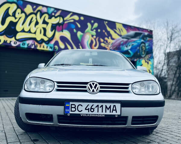 Серый Фольксваген Гольф, объемом двигателя 1.6 л и пробегом 316 тыс. км за 3350 $, фото 3 на Automoto.ua