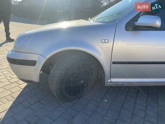 Серый Фольксваген Гольф, объемом двигателя 1.4 л и пробегом 261 тыс. км за 2450 $, фото 6 на Automoto.ua