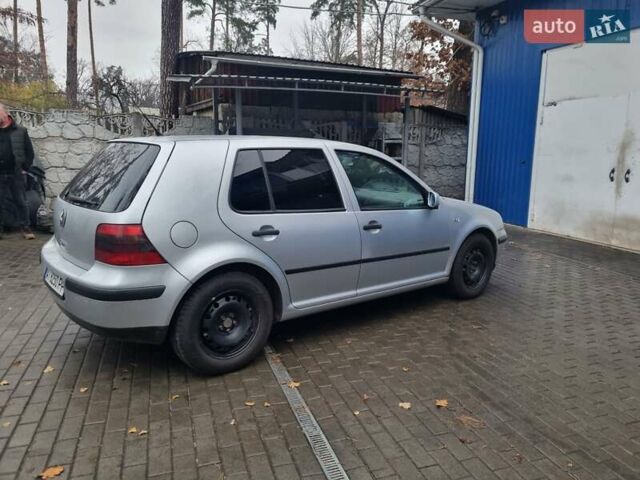 Сірий Фольксваген Гольф, об'ємом двигуна 1.39 л та пробігом 217 тис. км за 3900 $, фото 3 на Automoto.ua