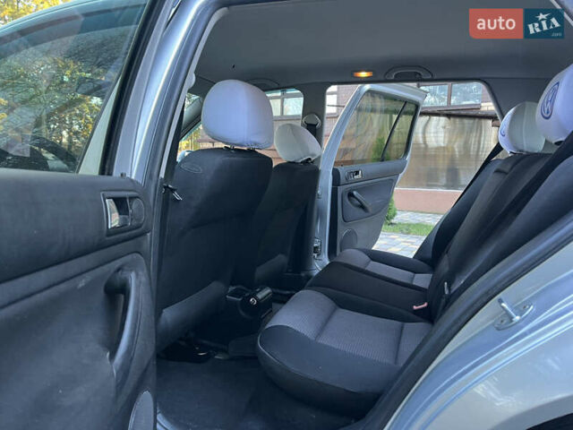 Серый Фольксваген Гольф, объемом двигателя 1.4 л и пробегом 295 тыс. км за 4100 $, фото 28 на Automoto.ua