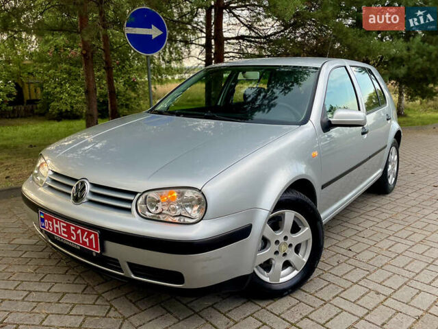 Сірий Фольксваген Гольф, об'ємом двигуна 1.6 л та пробігом 200 тис. км за 4399 $, фото 1 на Automoto.ua