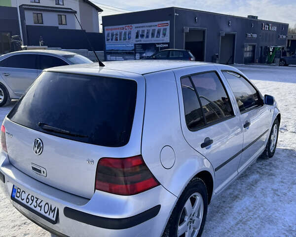 Серый Фольксваген Гольф, объемом двигателя 1.6 л и пробегом 239 тыс. км за 3800 $, фото 6 на Automoto.ua