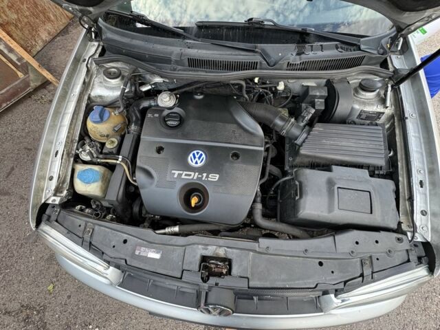 Серый Фольксваген Гольф, объемом двигателя 1.9 л и пробегом 324 тыс. км за 2500 $, фото 6 на Automoto.ua