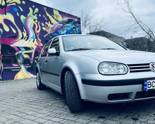 Серый Фольксваген Гольф, объемом двигателя 1.6 л и пробегом 316 тыс. км за 3350 $, фото 4 на Automoto.ua