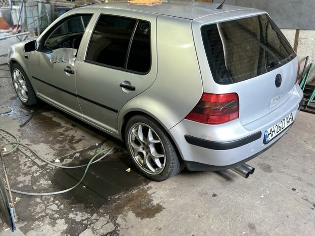 Серый Фольксваген Гольф, объемом двигателя 1.9 л и пробегом 317 тыс. км за 4100 $, фото 3 на Automoto.ua