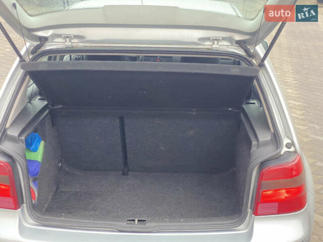 Сірий Фольксваген Гольф, об'ємом двигуна 1.6 л та пробігом 310 тис. км за 3550 $, фото 8 на Automoto.ua