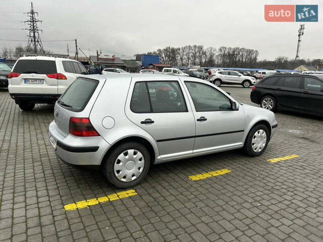 Сірий Фольксваген Гольф, об'ємом двигуна 1.39 л та пробігом 239 тис. км за 4200 $, фото 5 на Automoto.ua