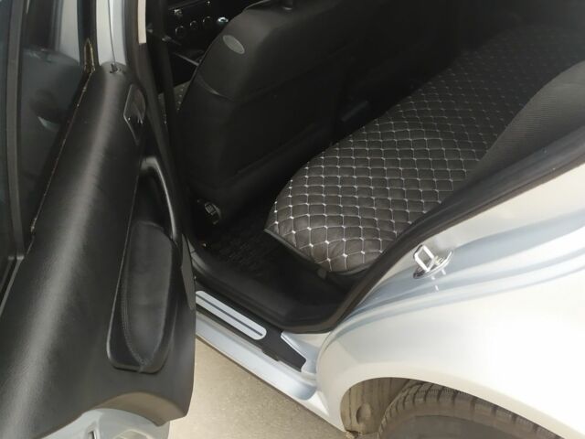 Сірий Фольксваген Гольф, об'ємом двигуна 1.4 л та пробігом 260 тис. км за 3650 $, фото 4 на Automoto.ua