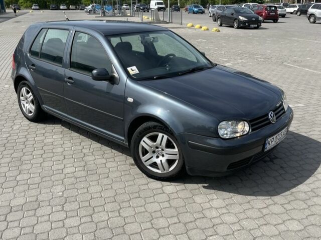 Серый Фольксваген Гольф, объемом двигателя 1.6 л и пробегом 187 тыс. км за 4800 $, фото 1 на Automoto.ua