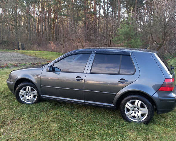 Серый Фольксваген Гольф, объемом двигателя 1.6 л и пробегом 320 тыс. км за 4200 $, фото 7 на Automoto.ua