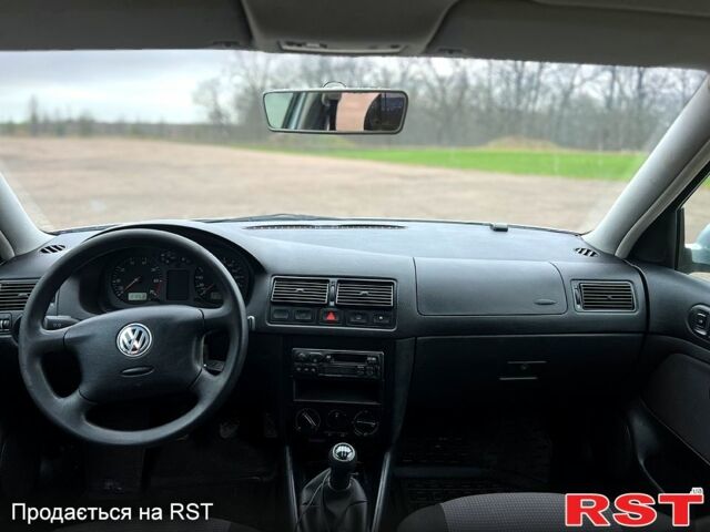 Серый Фольксваген Гольф, объемом двигателя 1.4 л и пробегом 279 тыс. км за 3900 $, фото 7 на Automoto.ua