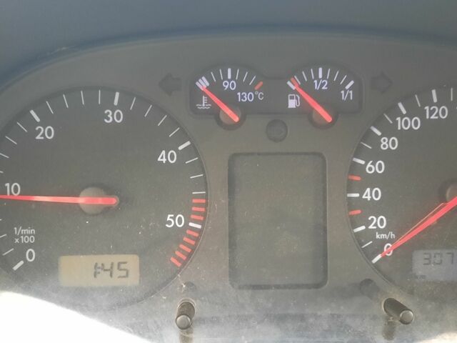 Сірий Фольксваген Гольф, об'ємом двигуна 1.9 л та пробігом 307 тис. км за 2100 $, фото 7 на Automoto.ua