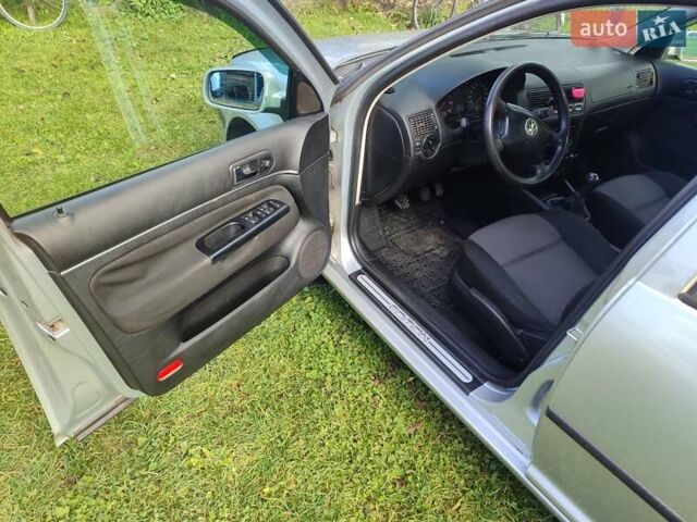 Серый Фольксваген Гольф, объемом двигателя 1.39 л и пробегом 218 тыс. км за 4300 $, фото 8 на Automoto.ua