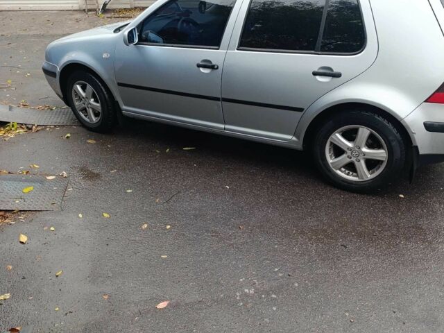 Серый Фольксваген Гольф, объемом двигателя 1.6 л и пробегом 356 тыс. км за 3300 $, фото 8 на Automoto.ua