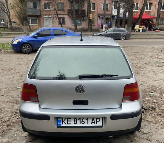 Серый Фольксваген Гольф, объемом двигателя 1.6 л и пробегом 285 тыс. км за 4999 $, фото 7 на Automoto.ua