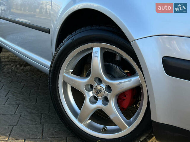 Серый Фольксваген Гольф, объемом двигателя 1.6 л и пробегом 228 тыс. км за 3950 $, фото 6 на Automoto.ua