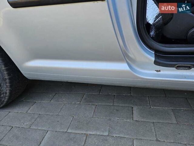 Сірий Фольксваген Гольф, об'ємом двигуна 1.39 л та пробігом 251 тис. км за 3500 $, фото 12 на Automoto.ua