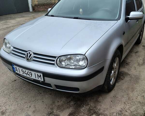 Серый Фольксваген Гольф, объемом двигателя 1.4 л и пробегом 245 тыс. км за 4200 $, фото 6 на Automoto.ua