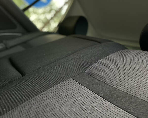 Сірий Фольксваген Гольф, об'ємом двигуна 1.6 л та пробігом 200 тис. км за 4399 $, фото 39 на Automoto.ua