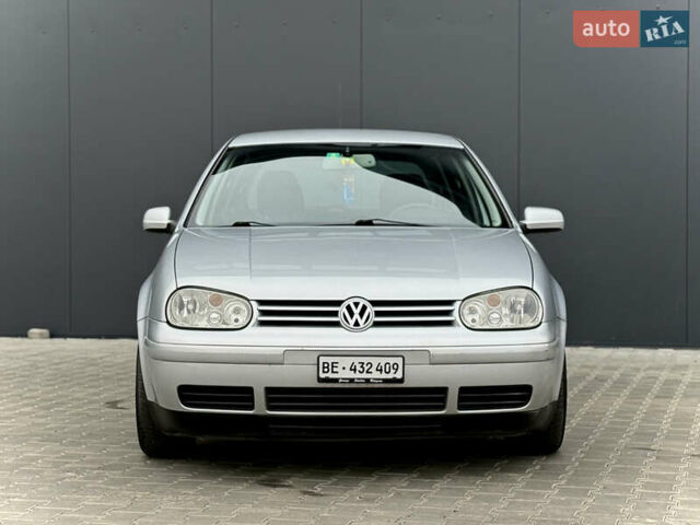 Серый Фольксваген Гольф, объемом двигателя 1.6 л и пробегом 234 тыс. км за 5200 $, фото 1 на Automoto.ua