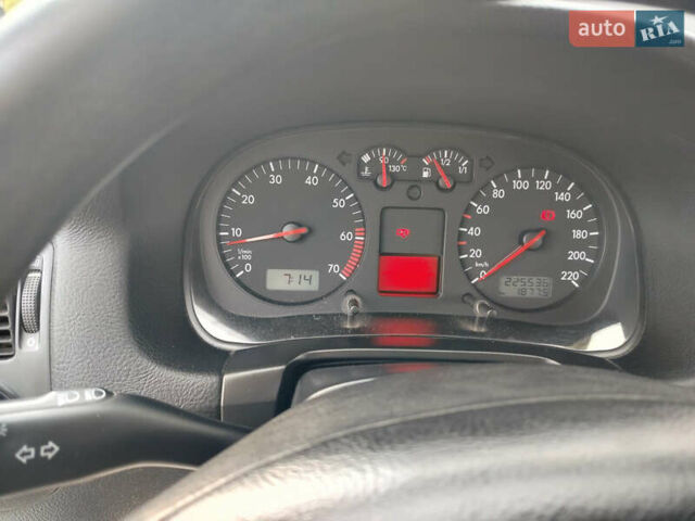 Серый Фольксваген Гольф, объемом двигателя 1.39 л и пробегом 225 тыс. км за 3999 $, фото 30 на Automoto.ua