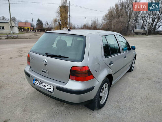 Серый Фольксваген Гольф, объемом двигателя 1.39 л и пробегом 225 тыс. км за 3599 $, фото 5 на Automoto.ua