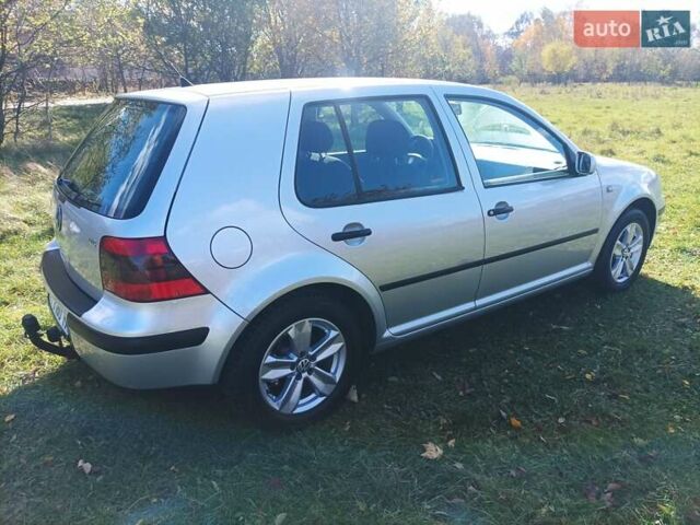 Сірий Фольксваген Гольф, об'ємом двигуна 1.6 л та пробігом 202 тис. км за 4400 $, фото 4 на Automoto.ua
