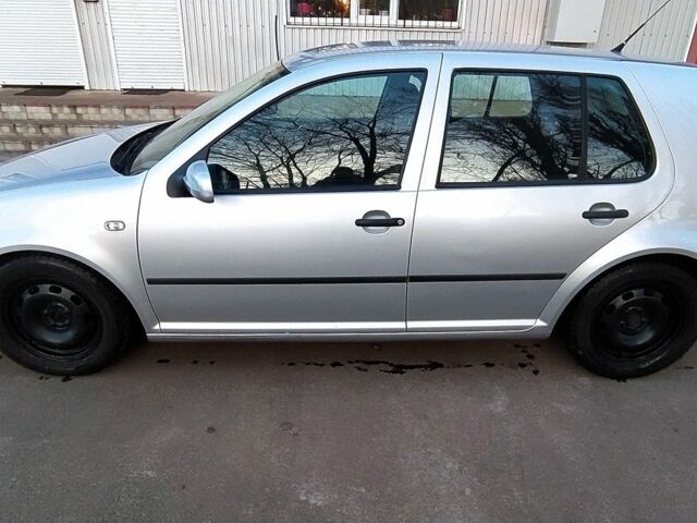 Серый Фольксваген Гольф, объемом двигателя 1.6 л и пробегом 169 тыс. км за 3650 $, фото 5 на Automoto.ua