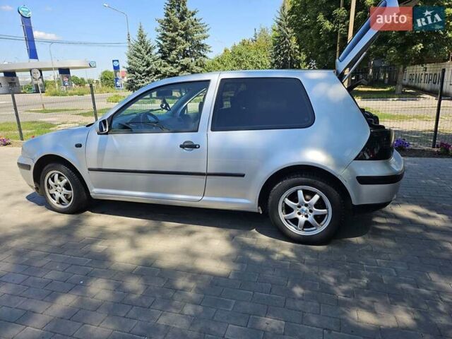 Сірий Фольксваген Гольф, об'ємом двигуна 1.39 л та пробігом 251 тис. км за 3500 $, фото 13 на Automoto.ua