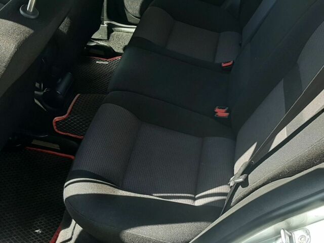 Сірий Фольксваген Гольф, об'ємом двигуна 1.6 л та пробігом 243 тис. км за 5300 $, фото 17 на Automoto.ua