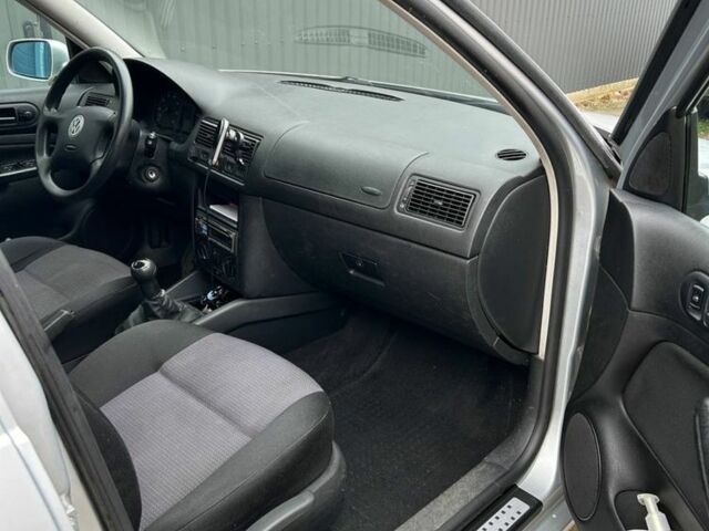 Серый Фольксваген Гольф, объемом двигателя 1.4 л и пробегом 239 тыс. км за 3800 $, фото 19 на Automoto.ua