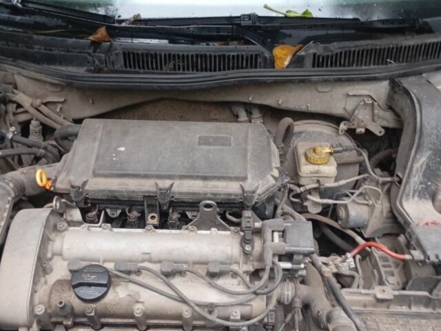 Серый Фольксваген Гольф, объемом двигателя 1 л и пробегом 300 тыс. км за 1006 $, фото 9 на Automoto.ua