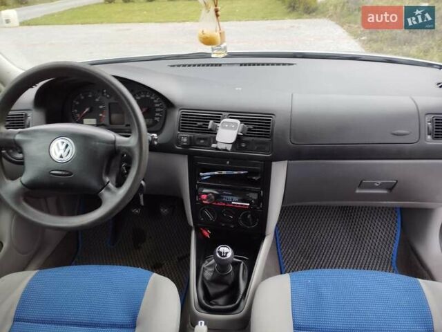 Фольксваген Гольф 2001 у Вінниці на Automoto.ua Сірий Фольксваген Гольф, об'ємом двигуна 1.6 л та пробігом 245 тис. км за 5000 $, фото 11 на Automoto.ua