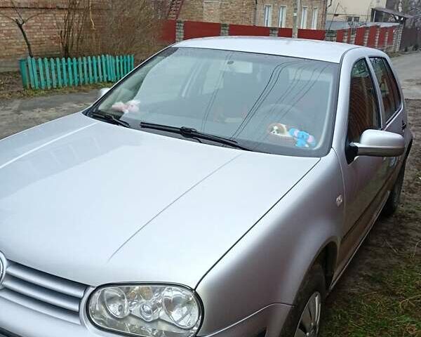 Серый Фольксваген Гольф, объемом двигателя 1.39 л и пробегом 299 тыс. км за 4500 $, фото 5 на Automoto.ua