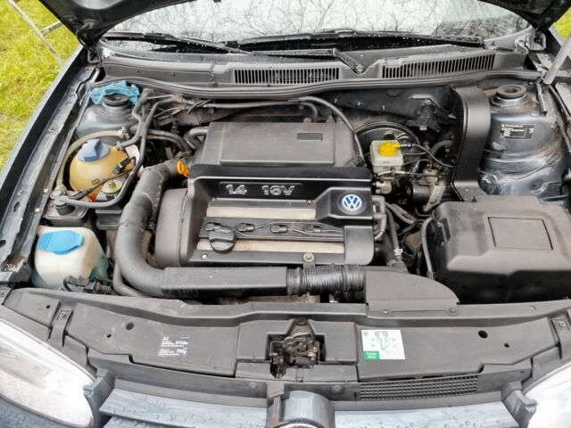 Серый Фольксваген Гольф, объемом двигателя 1.4 л и пробегом 178 тыс. км за 4000 $, фото 6 на Automoto.ua