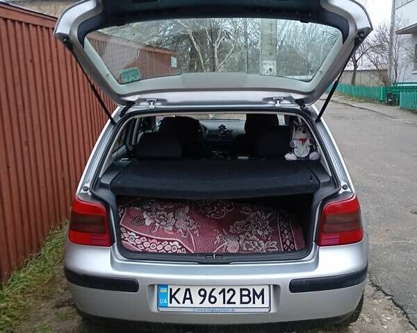 Серый Фольксваген Гольф, объемом двигателя 1.39 л и пробегом 299 тыс. км за 4500 $, фото 10 на Automoto.ua