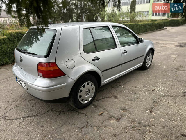 Серый Фольксваген Гольф, объемом двигателя 1.6 л и пробегом 148 тыс. км за 4950 $, фото 4 на Automoto.ua