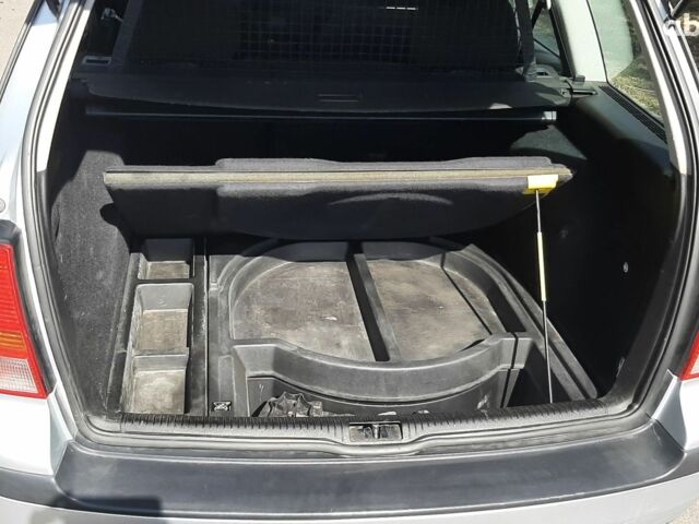 Сірий Фольксваген Гольф, об'ємом двигуна 1.6 л та пробігом 243 тис. км за 5300 $, фото 9 на Automoto.ua