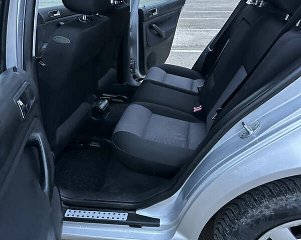 Серый Фольксваген Гольф, объемом двигателя 1.39 л и пробегом 223 тыс. км за 4250 $, фото 21 на Automoto.ua