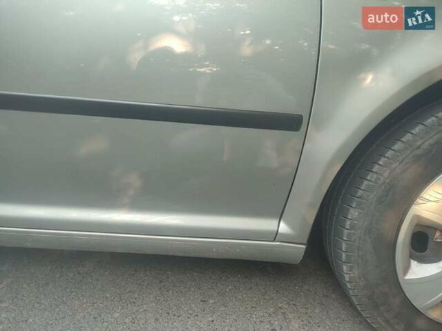 Серый Фольксваген Гольф, объемом двигателя 1.6 л и пробегом 203 тыс. км за 5000 $, фото 28 на Automoto.ua