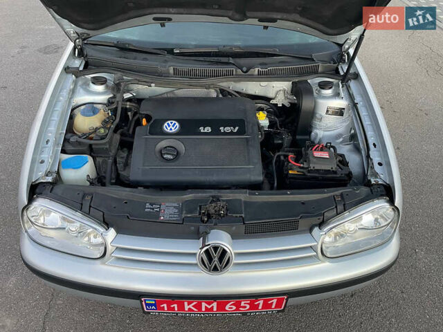 Серый Фольксваген Гольф, объемом двигателя 1.6 л и пробегом 155 тыс. км за 4800 $, фото 25 на Automoto.ua