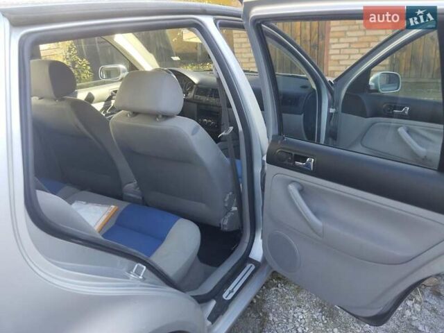 Серый Фольксваген Гольф, объемом двигателя 1.6 л и пробегом 105 тыс. км за 5200 $, фото 3 на Automoto.ua