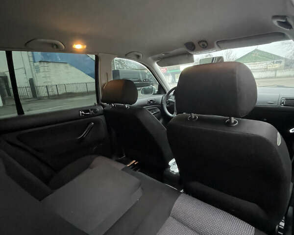 Серый Фольксваген Гольф, объемом двигателя 1.6 л и пробегом 236 тыс. км за 4599 $, фото 16 на Automoto.ua