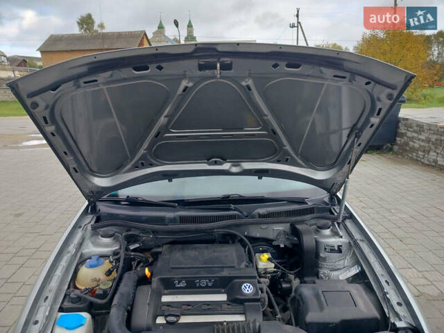 Серый Фольксваген Гольф, объемом двигателя 1.39 л и пробегом 225 тыс. км за 3999 $, фото 31 на Automoto.ua