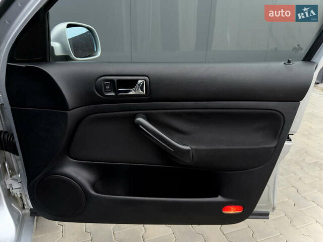 Серый Фольксваген Гольф, объемом двигателя 1.6 л и пробегом 234 тыс. км за 5200 $, фото 14 на Automoto.ua